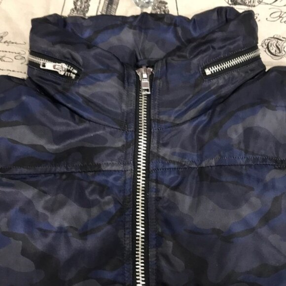 Slate & Stone Packable Hood Down Jacket - Picture 6 of 9